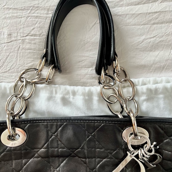 Dior Tote - Picture 3 of 15